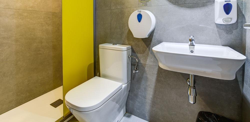 Sun&moon Hostel Barcelona